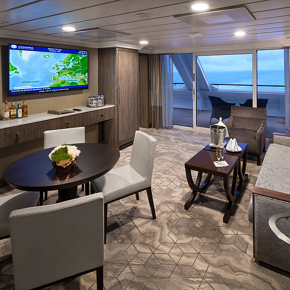 AZA_ClubWorldOwners_LivingRoom_NoFruit.jpg